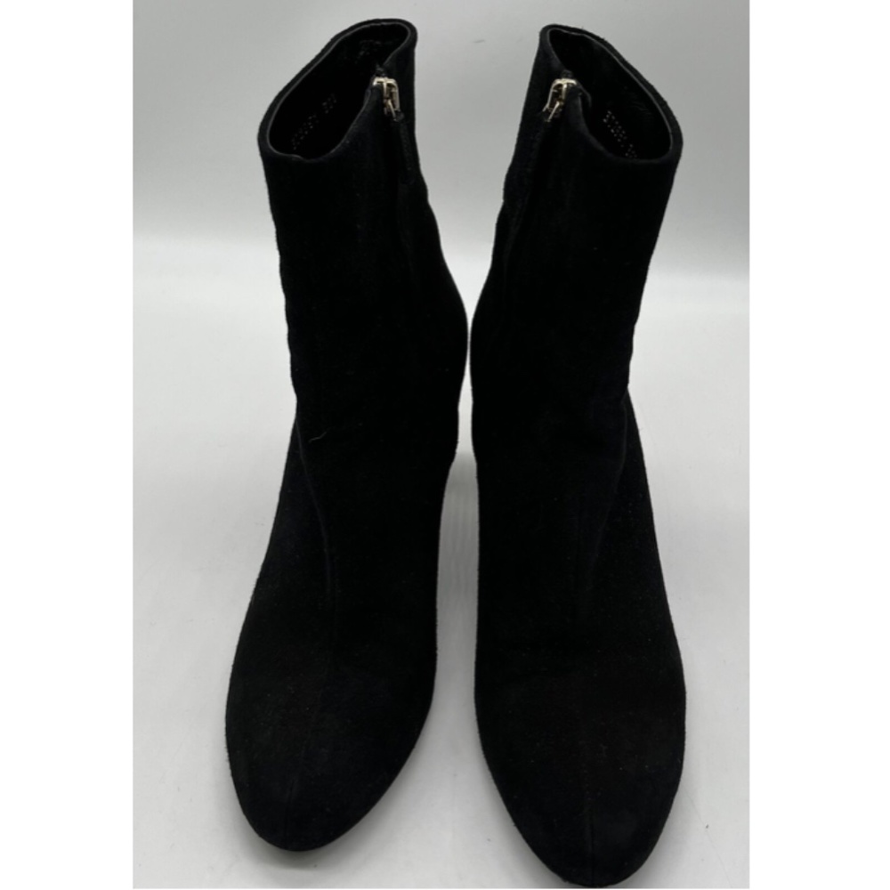 Gucci 'Melville' Black Suede Ankle Bootie w/ Studded Accent Heel sz 38.5 - Picture 2 of 5